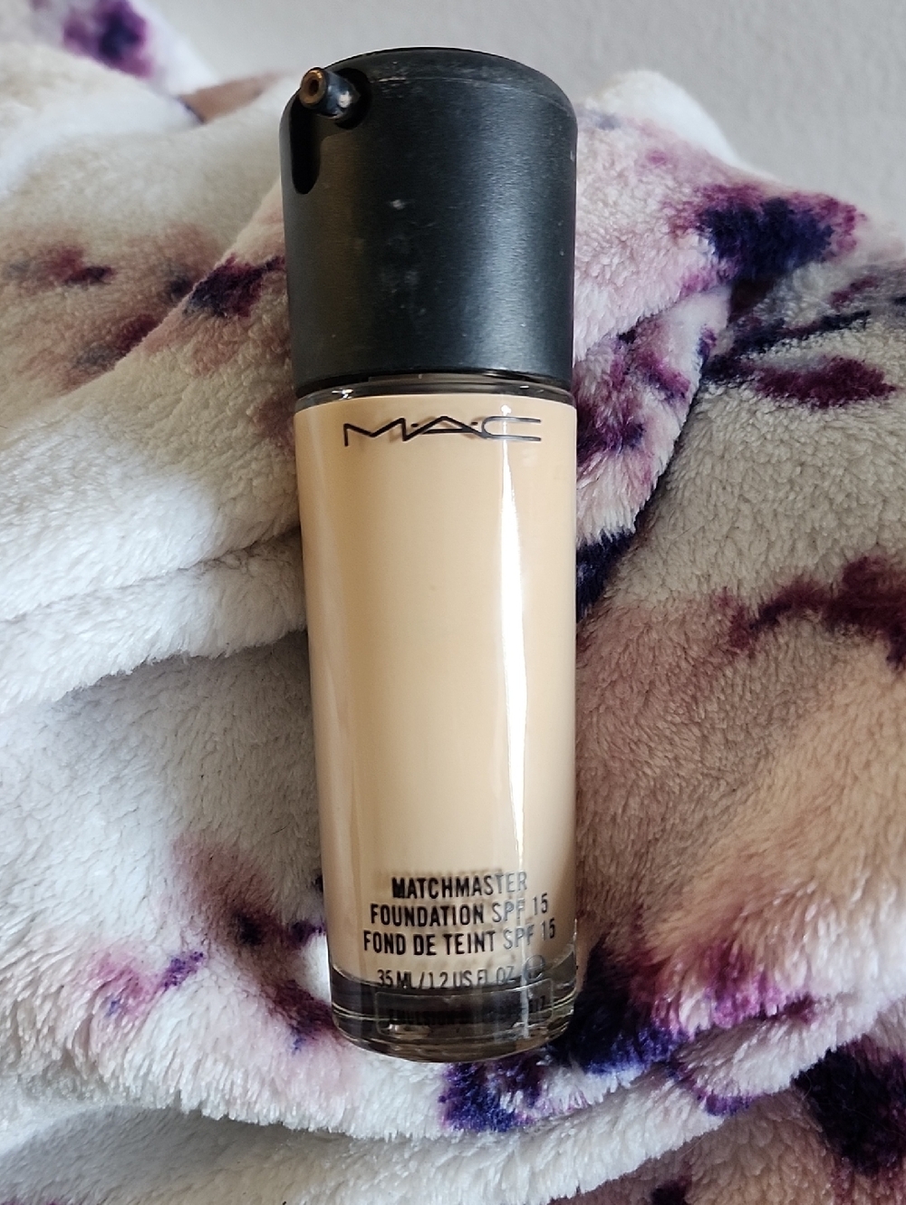 MAC Cosmetics Matchmaster Foundation SPF 15 - Light Beige